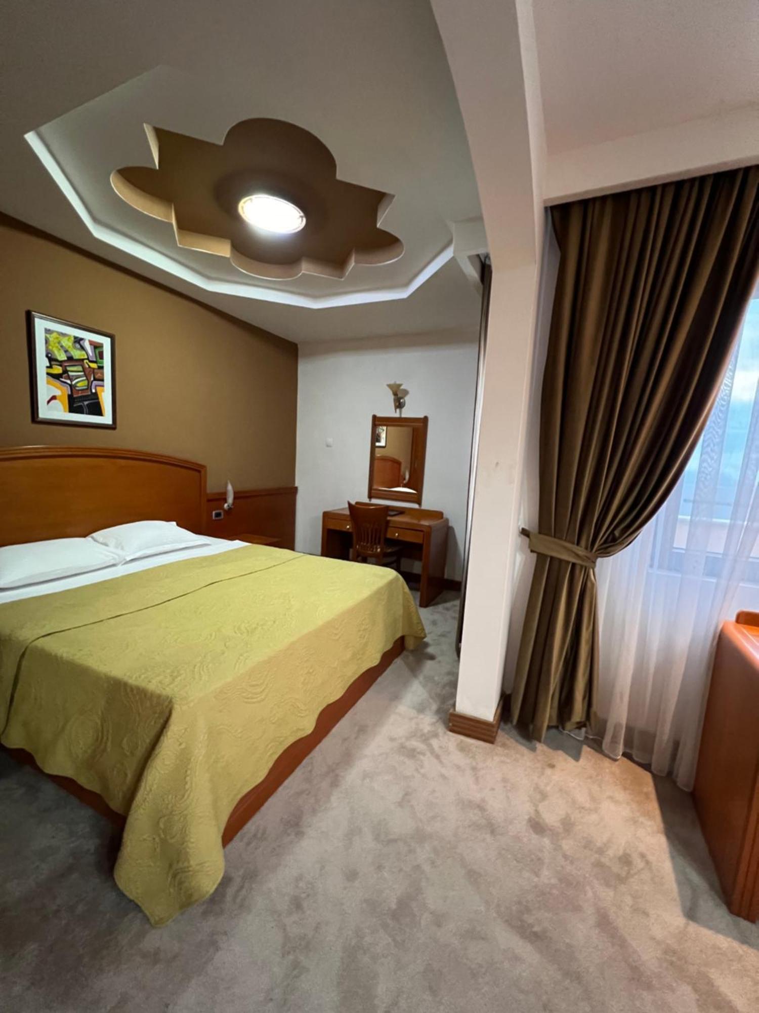Hotel Princi I Arberit Πρίστινα Εξωτερικό φωτογραφία